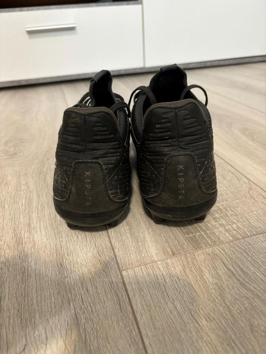 Vand ghete de fotbal marimea 43