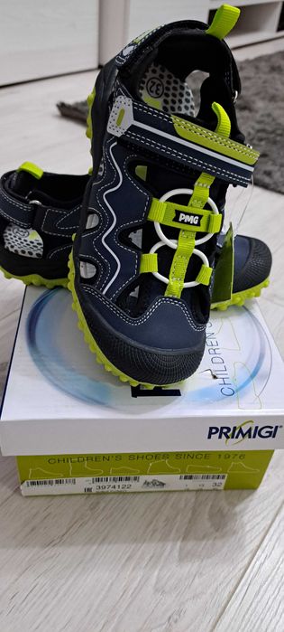 Sandale Primigi nr 32 noi