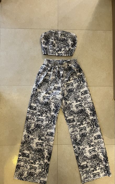 Комплект от две части