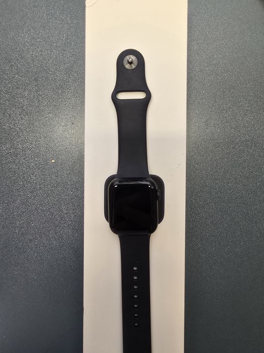 Apple watch SE (2nd Gen) 40mm GPS, идеальное состояние