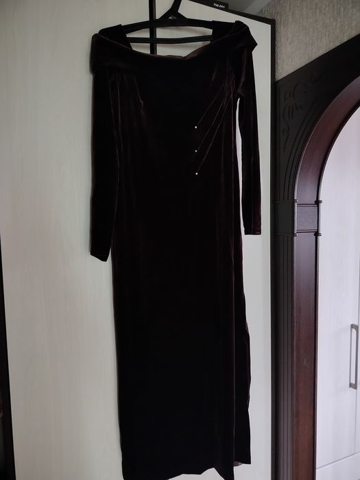 Вечернее платье  .