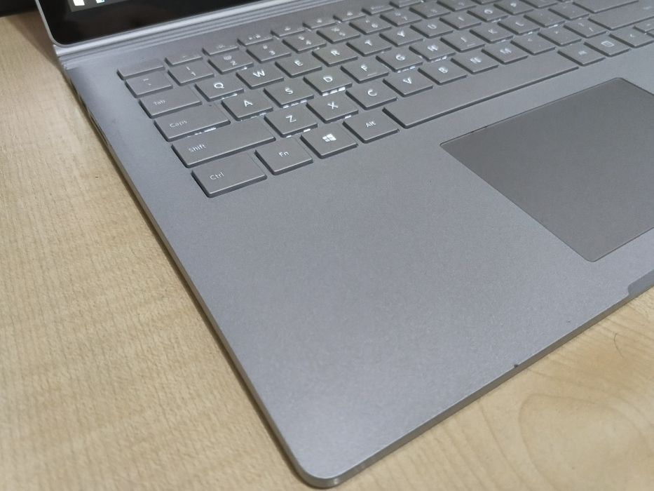 Surface Book 13,5" 3K Touch IPS/CORE i7-6600U/ 16GB LPDDR3/ 512GB NVMe