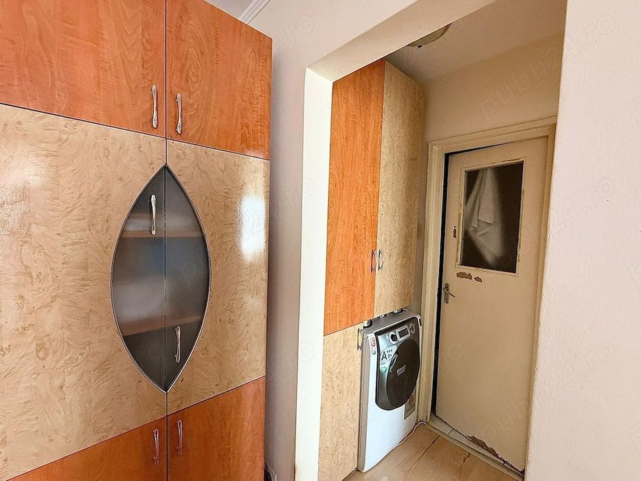Apartament 2 camere Rogerius de vanzare