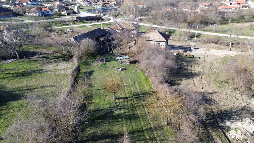 КЪЩА с.Руец! 5км. от гр.Търговище