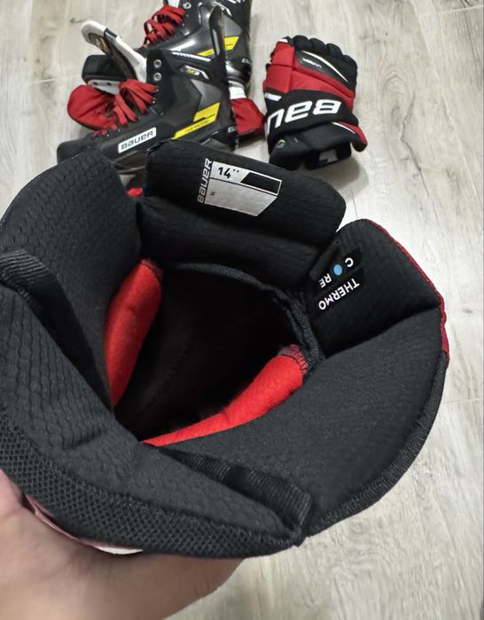 Хоккейные коньки Bauer