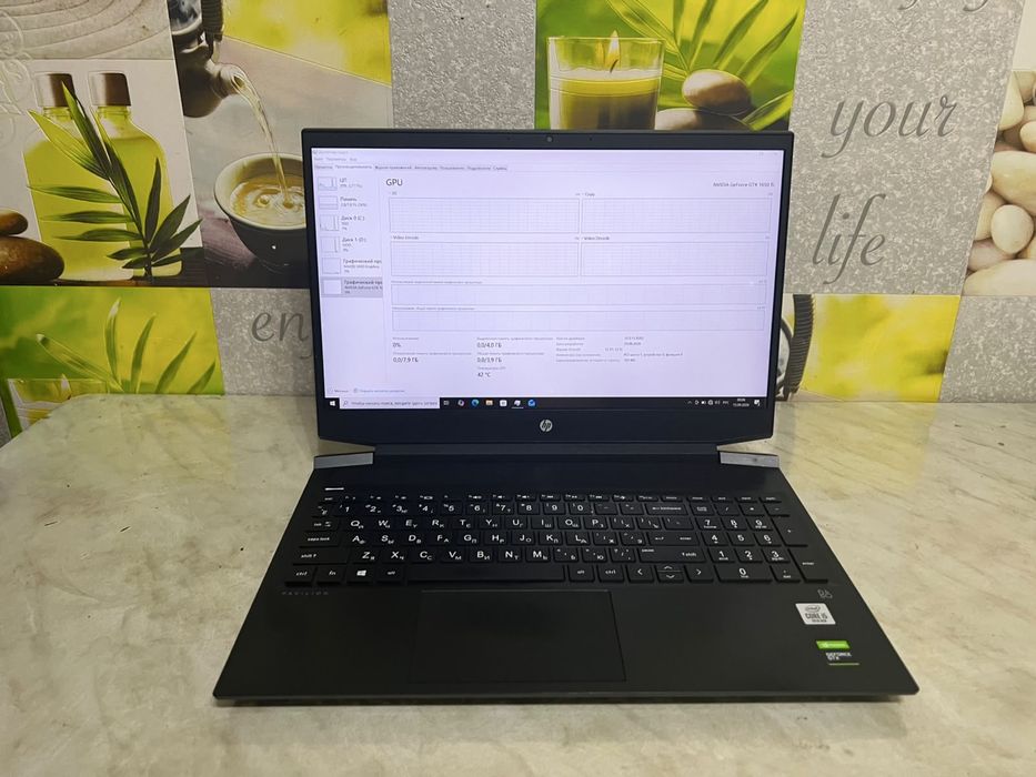 Продам игровой ноутбук HP pavlion
