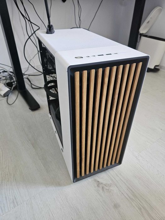 PC Editare video si gaming, AMD 9800x3d si RTX 5090, 64 Gb DDR5