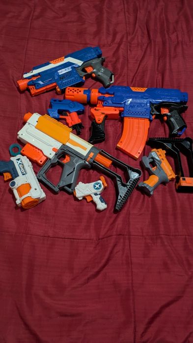 Lot pistoale nerf