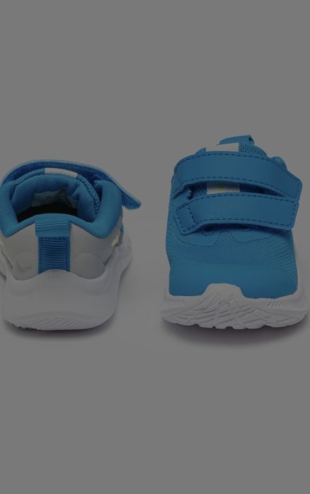 Nike  Star  Runner 3 Детски маратонки  номер 23.5
Фитнес обувки Star R
