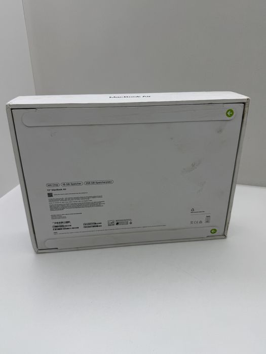 Laptop Apple MacBook Air 13 Apple M4, 16GB RAM, 256GB, space black Nou