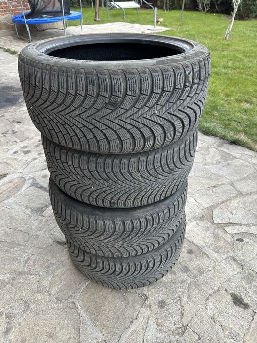 Зимни Гуми 255/40/19 Maxxis WP6