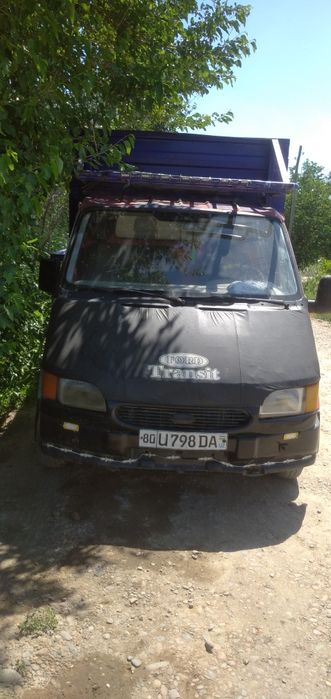 Ford transit sotiladi