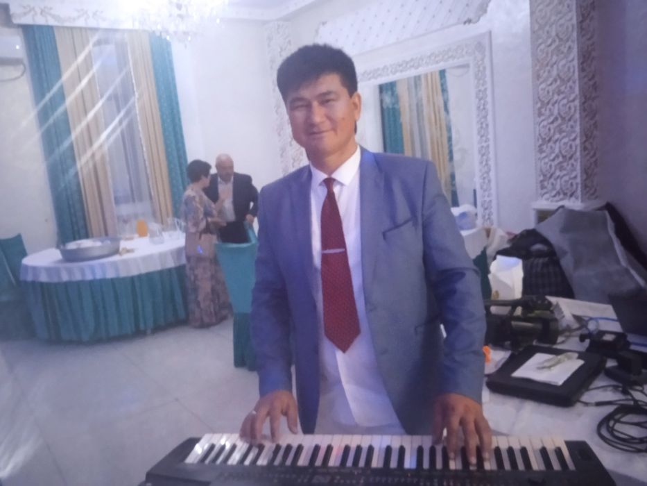 Беташар  домбырамен, кудалык