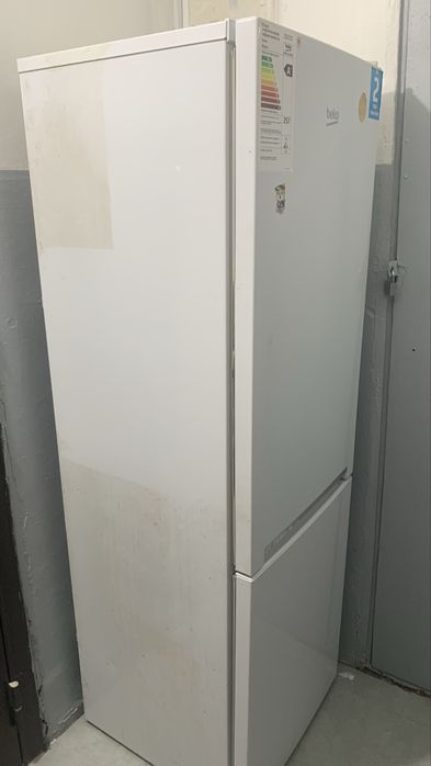 Холодильник бу 25000