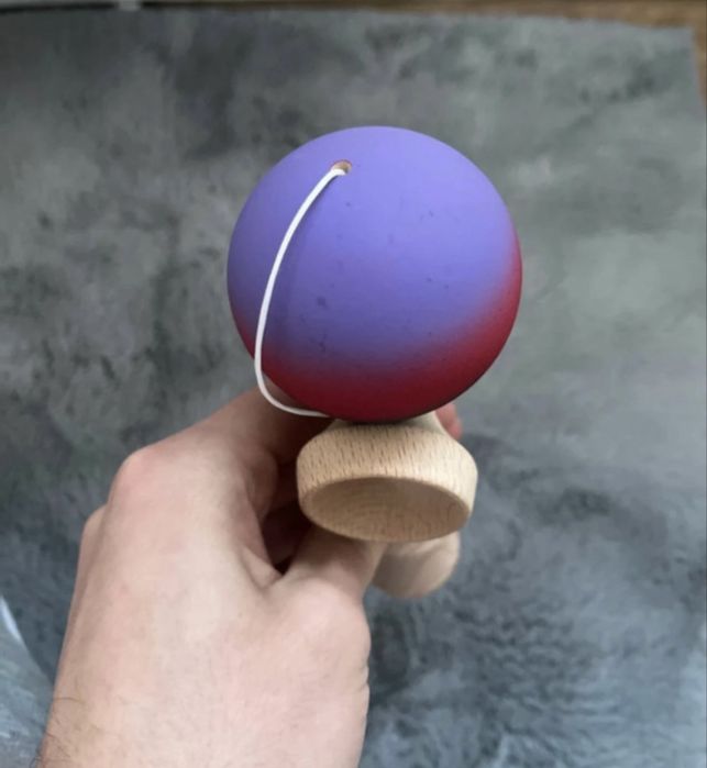 Vând kendama nouă