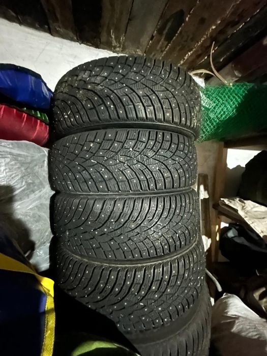 Продам зимние шины Triangle