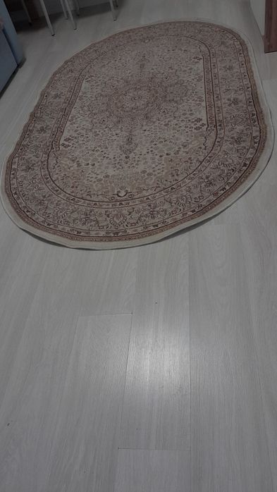Продам ковер размером 1,5×2,3м