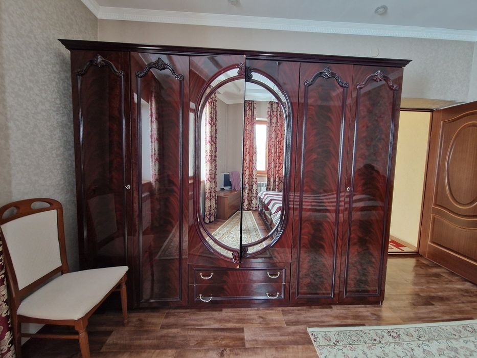 Спальный гарнитур