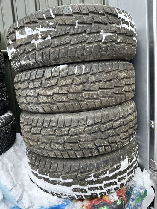 Зимние шины  225/65 R17