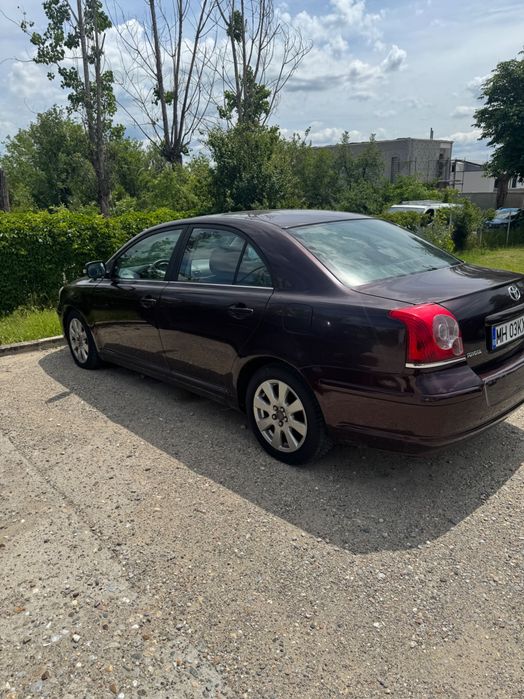 TOYOTA Avensis
