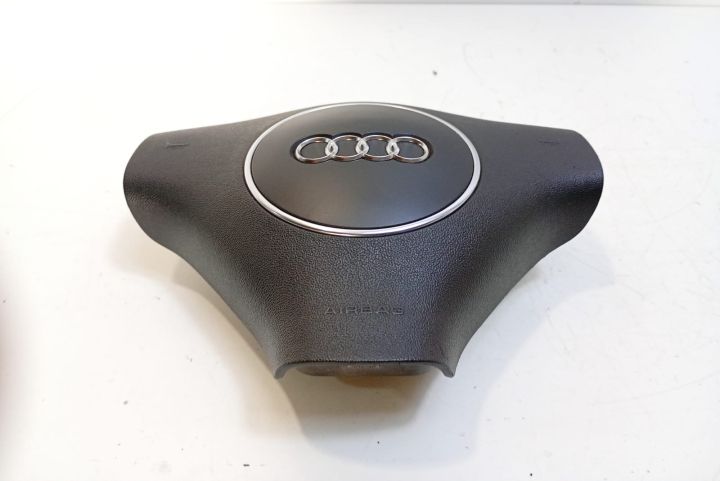 Airbag volan 8E0880201S Audi A6 4B/C5 (facelift) seria