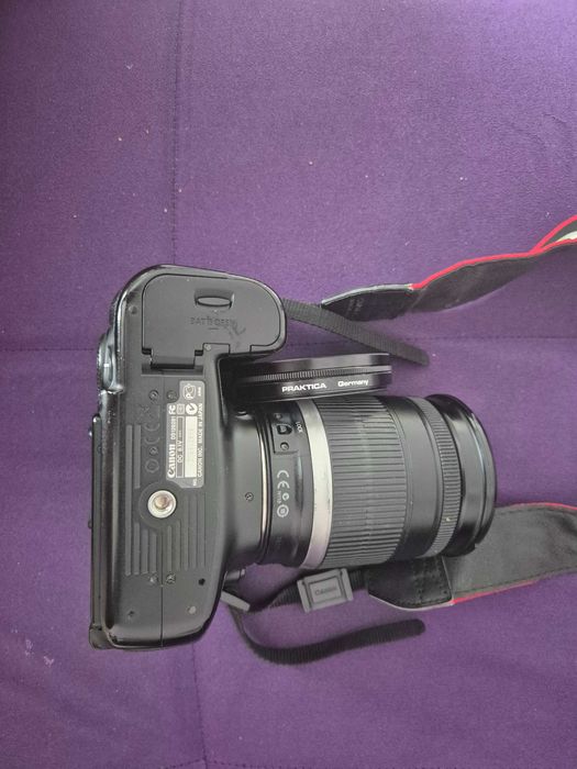 Продавам фотоапарат Canon eos 60D