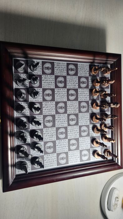 Продам Египетские шахматы