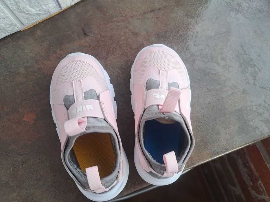 детски маратонки Nike ,спортни обувки,кецове,найк,номер 26