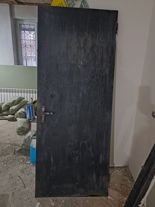 Железная дверь б/у