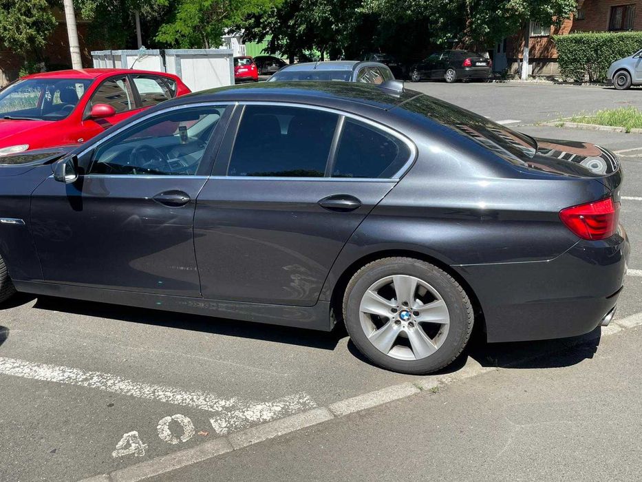 BMW Seria 5 2012 — imagine 2