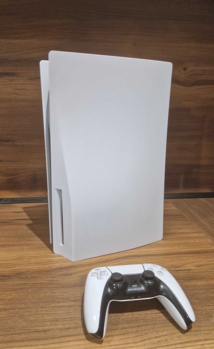 Продавам Play Station 5 Disc Edition  :)