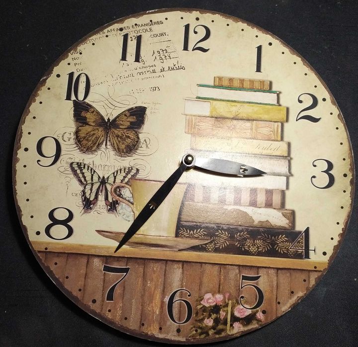 Часы настенные (не работают)