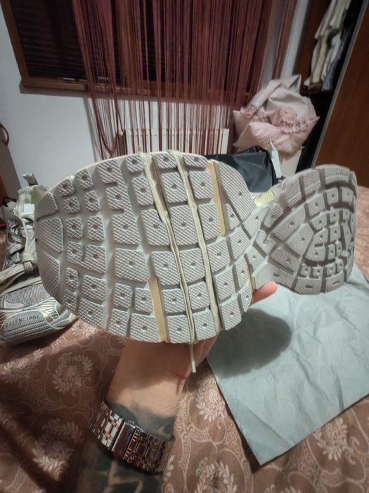 Balenciaga 3XL Eggshell. Noi, cutie, dustbag