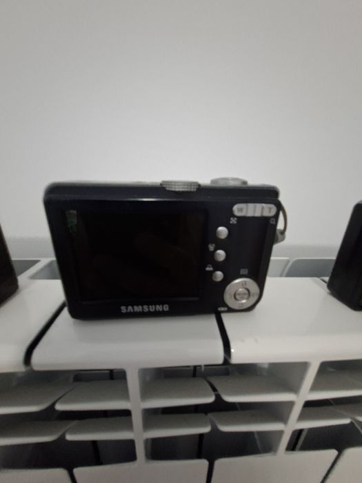 De vânzare aparate foto