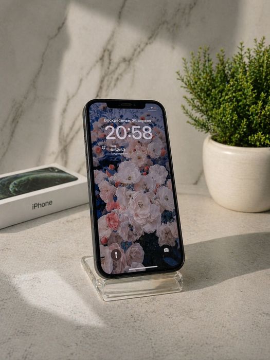 iPhone 12 128GB в отличном состояние