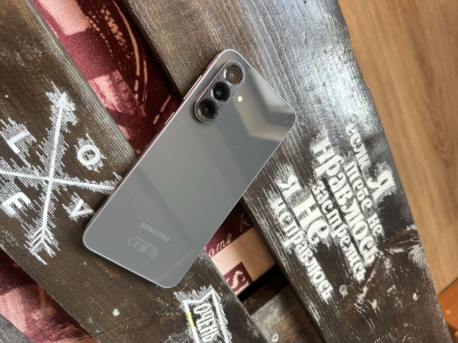 Samsung a56 256 гб
