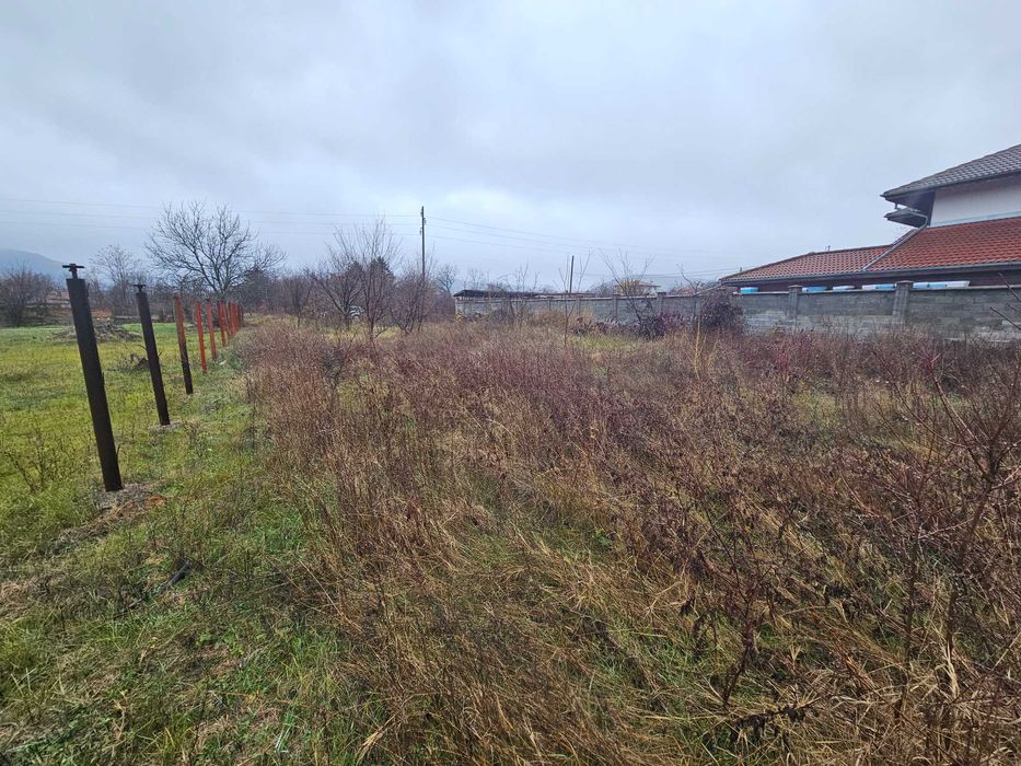 Парцел в село Самоводене