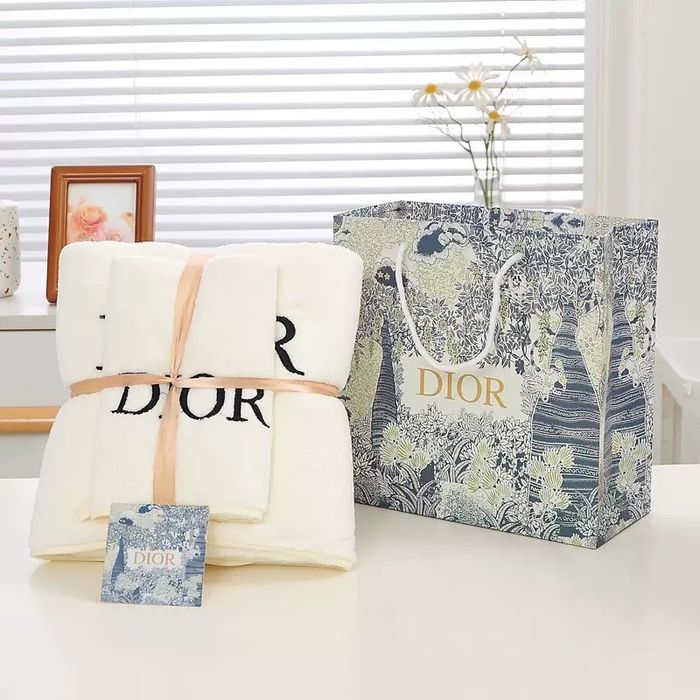 Продам Набор полотенец