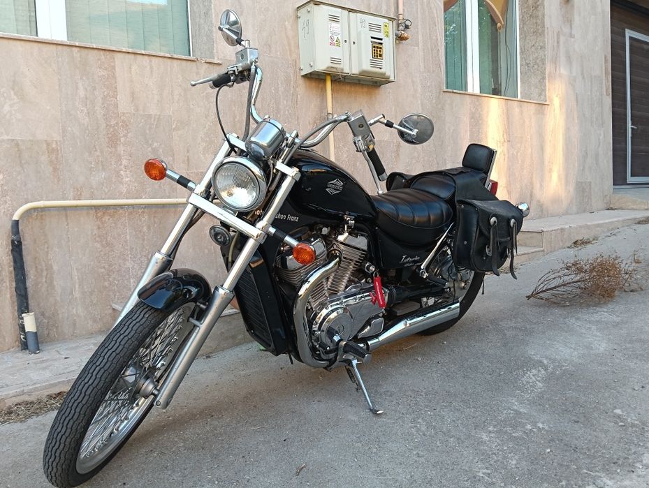 Suzuki Intruder Vs800 13000 km