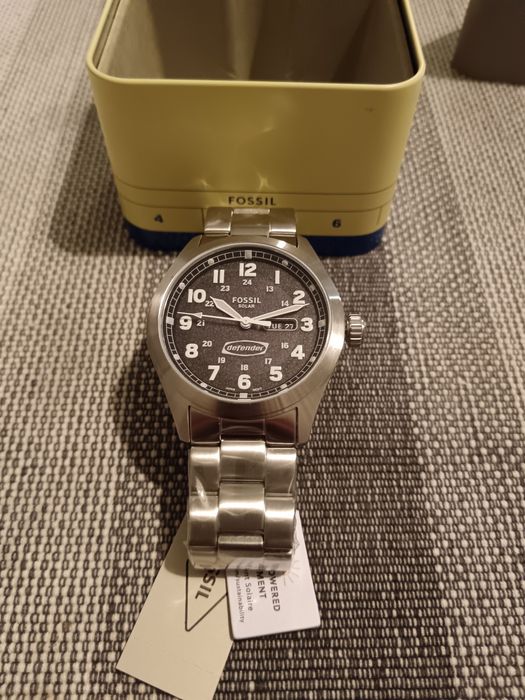 Ceas Fossil solar !