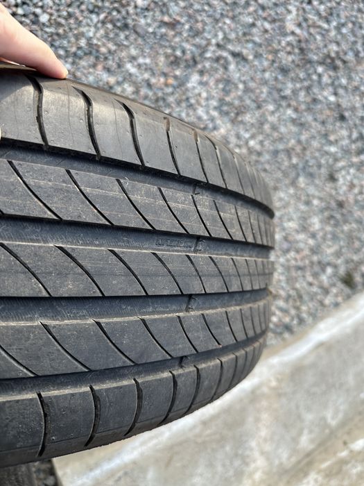 Продам комплект летних шин Michelin Primacy 4