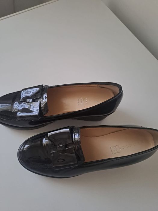 Pantofi piele lacuita 35