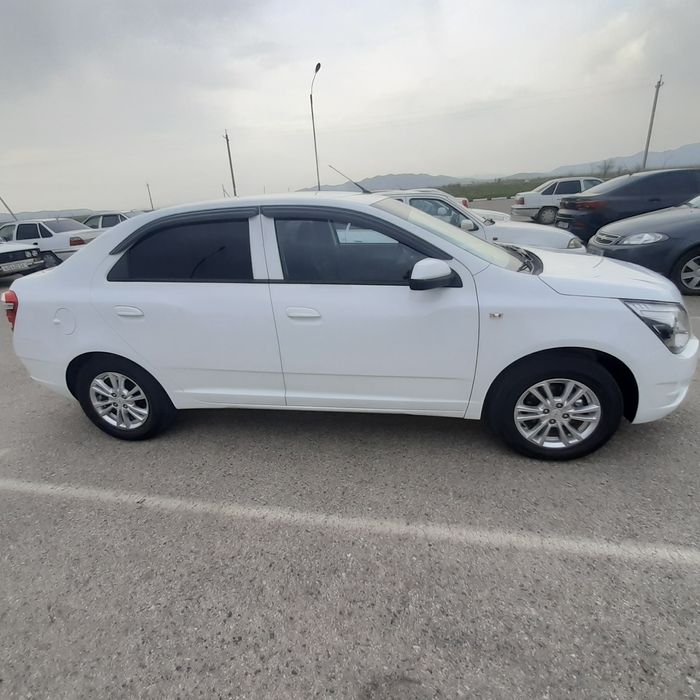 Собалт 2023 йил сотилади нактга  13700