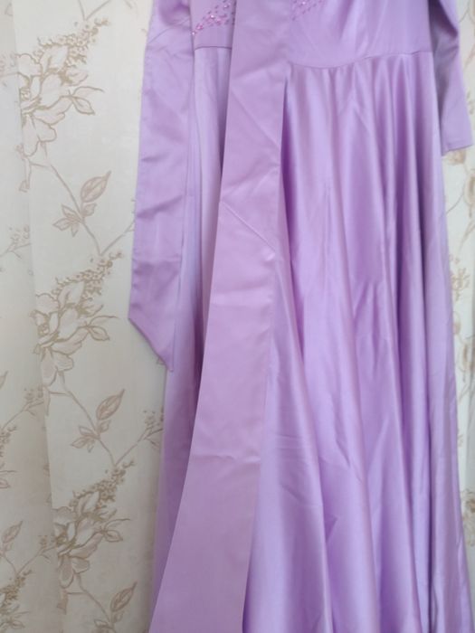 Продам шикарное платье