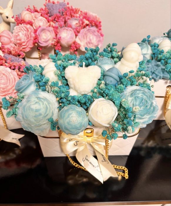 Ръчно изработени подаръчни кутии с ароматни свещи и сапунени рози!!