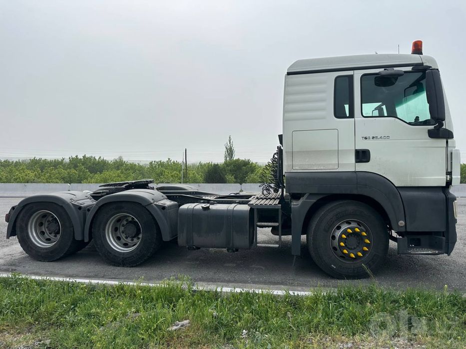MAN тягач 26.400 сотилади