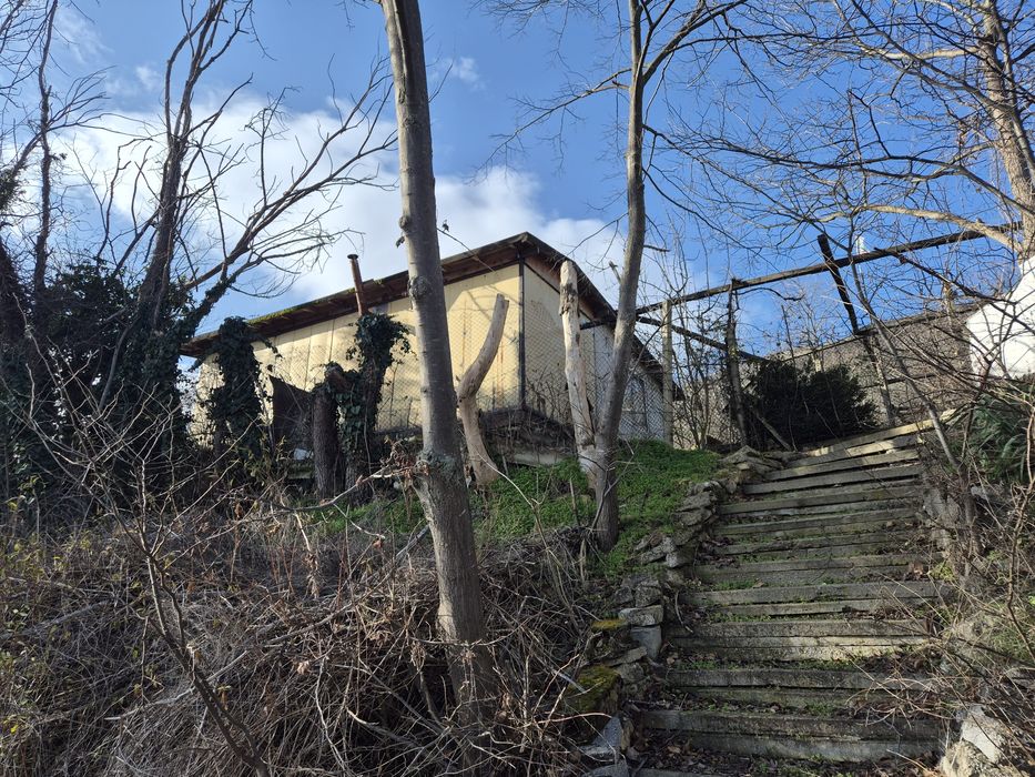 Продава се Къща в Шумен, м-т Сакарка - 35 кв.м за 656 €/кв.м - Снимка #1