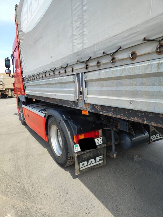 DAF 105 тягач 2011 года