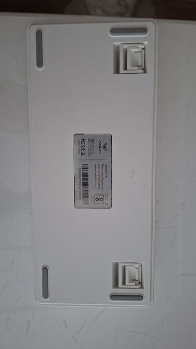 Aula F75 (клавиатура)