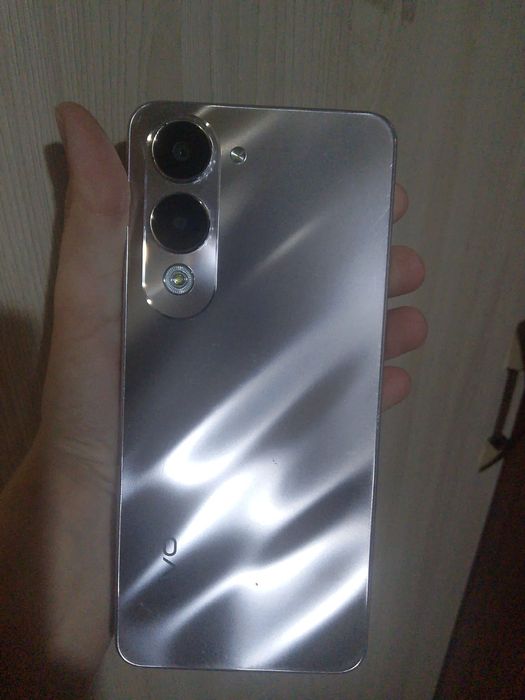 Vivo Y04 ,128 памяти